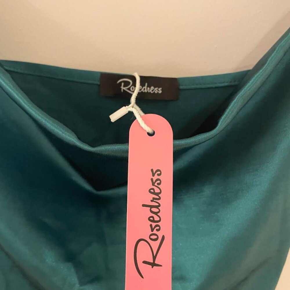 NWT Dark Green Rosedress Mini Dress - Size Adult Medium - Picture 4 of 6